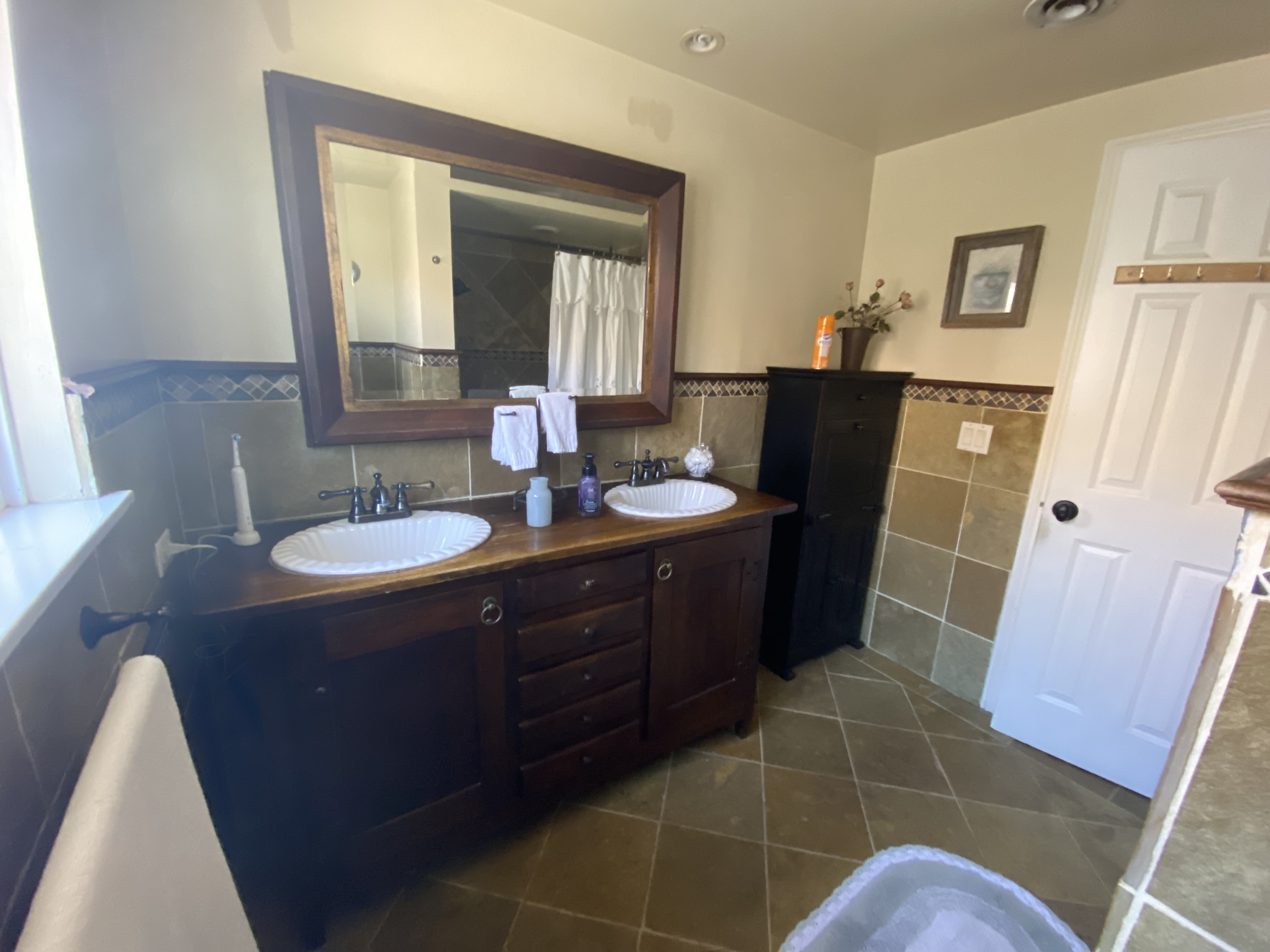 listing photo 4/5